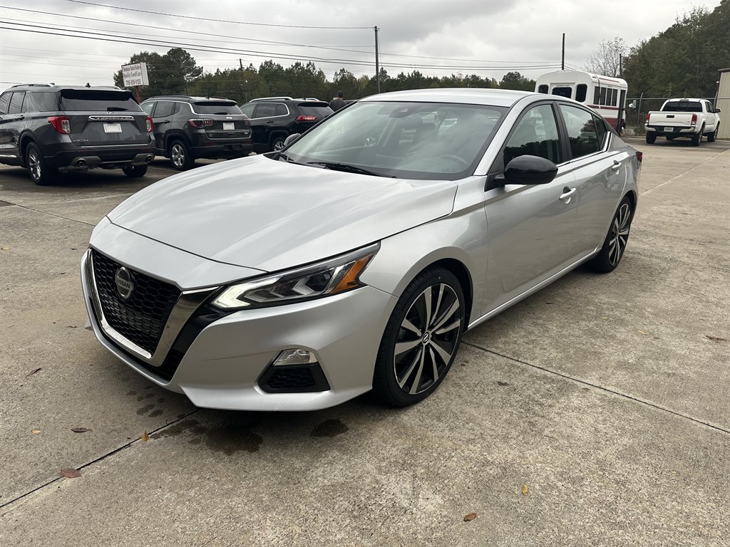 2021 Nissan Altima SR