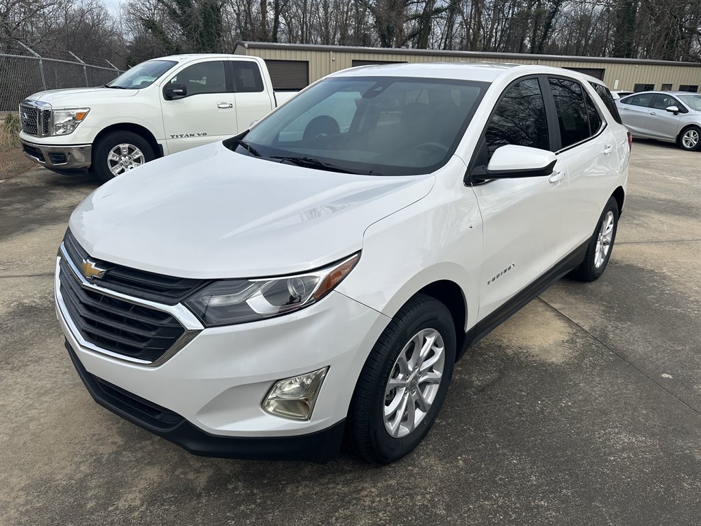 2021 Chevrolet Equinox LT's photo