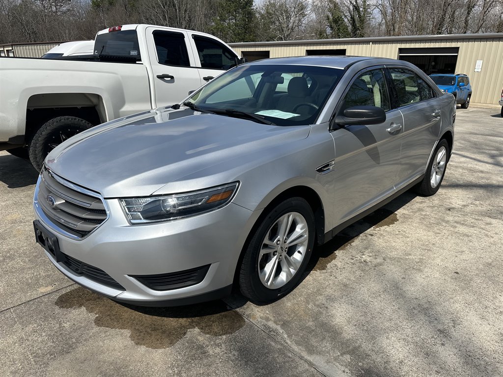 2019 Ford Taurus SE